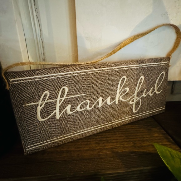 Wall art small hanging woven sign - Picture 1 of 1